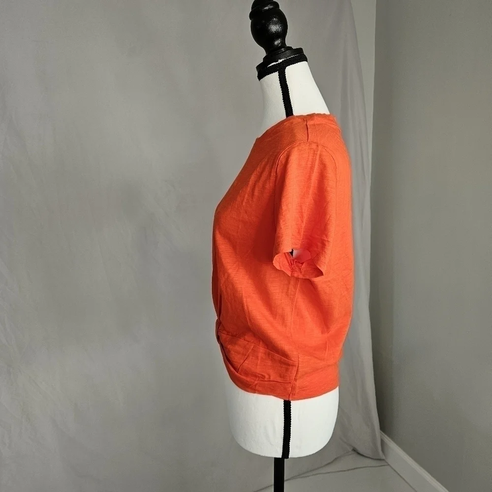 NWT ORANGE TOP SIZE MEDIUM